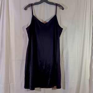 Vassarette Womens 2XL/46 Black Slip Stretch V-Neckline